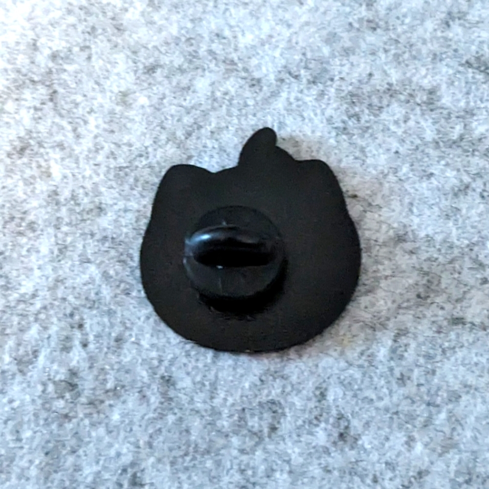 🍋 Lemon Cat Pin - Picture 2 of 3